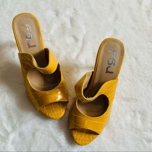 Nice yellow mustard color heels